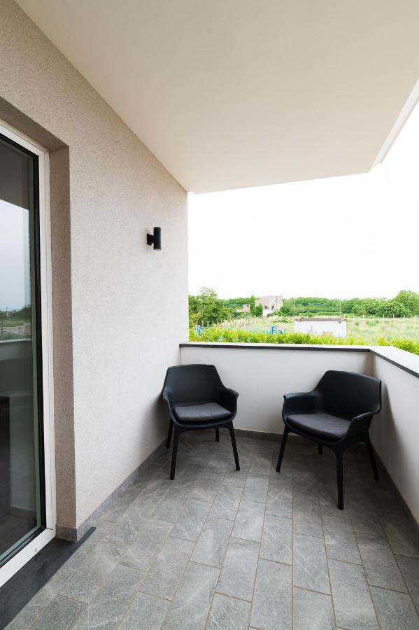 Dimora Delle Rose Agriresort Brusciano Exterior photo